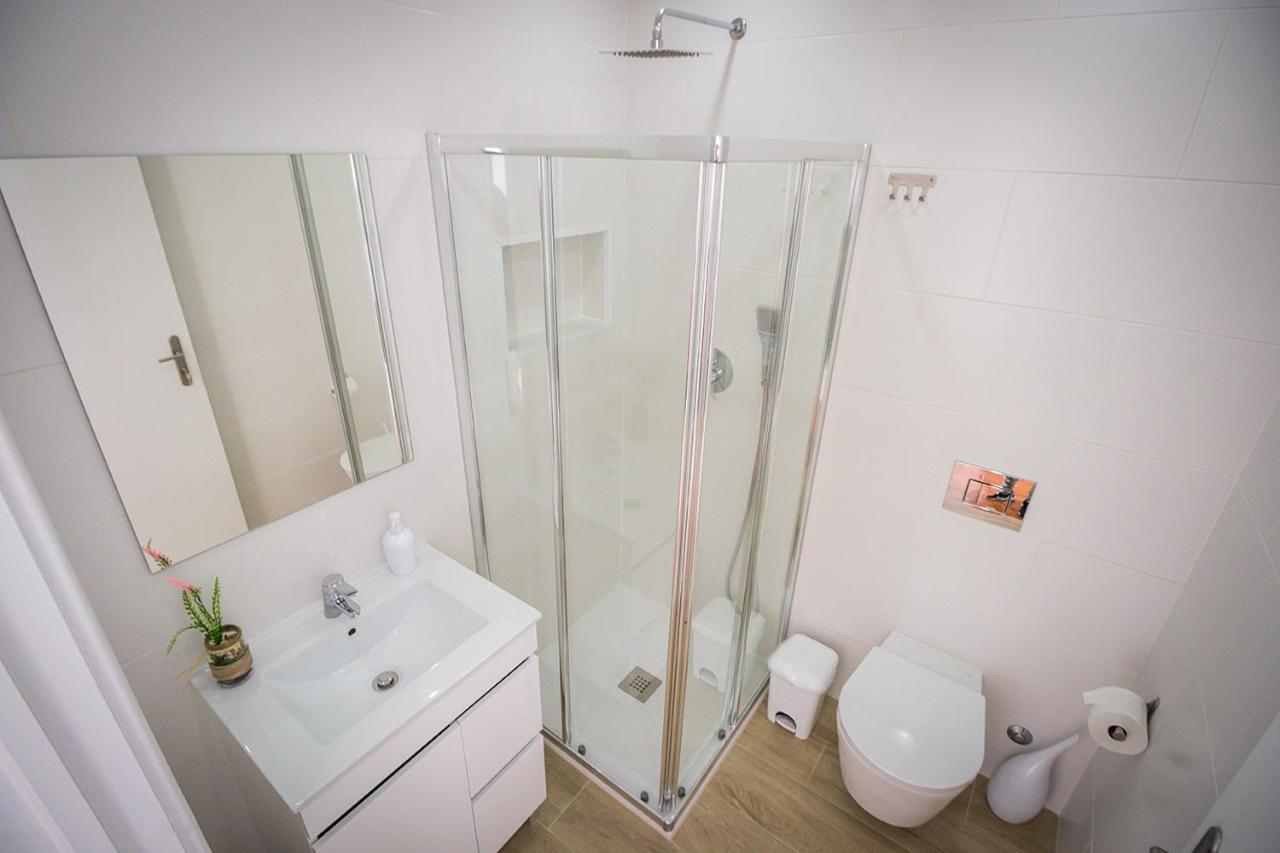 Ponta Delgada Guest House 2 Arrifes ภายนอก รูปภาพ